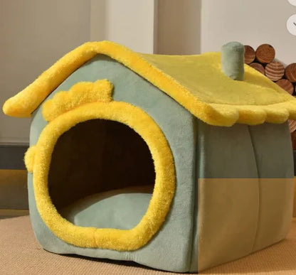 Universal enclosed kennel for cats and dogs
